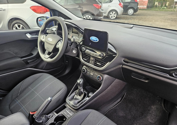 Ford Fiesta cena 38999 przebieg: 69000, rok produkcji 2017 z Opole małe 172